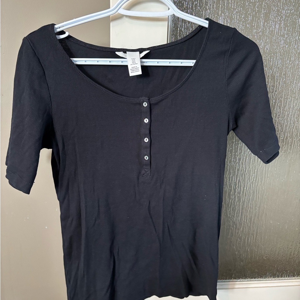 H&M Black Ribbed Button-Front Top
